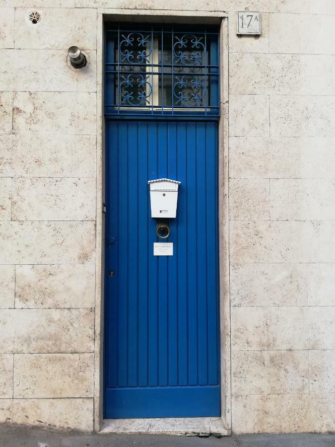 The Blue Strawberry House In San Giovanni Roma Luaran gambar